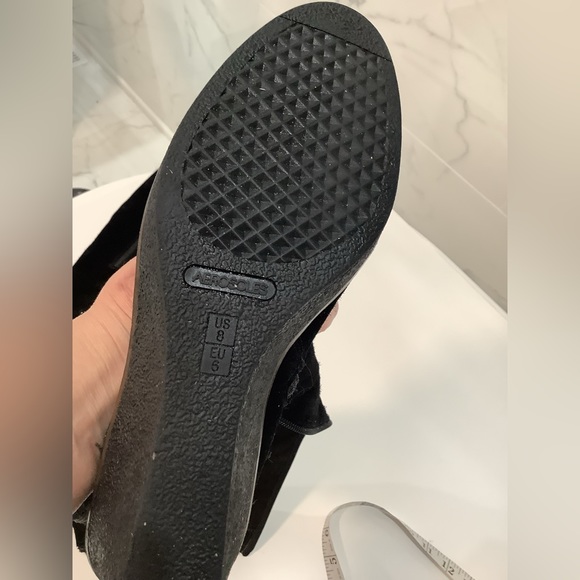 Comfy stylish tall boots on medium wedge heel 🖤🖤 - Picture 13 of 15